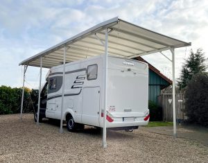 CARAPORT mit Designregenrinne und Schubtechnik