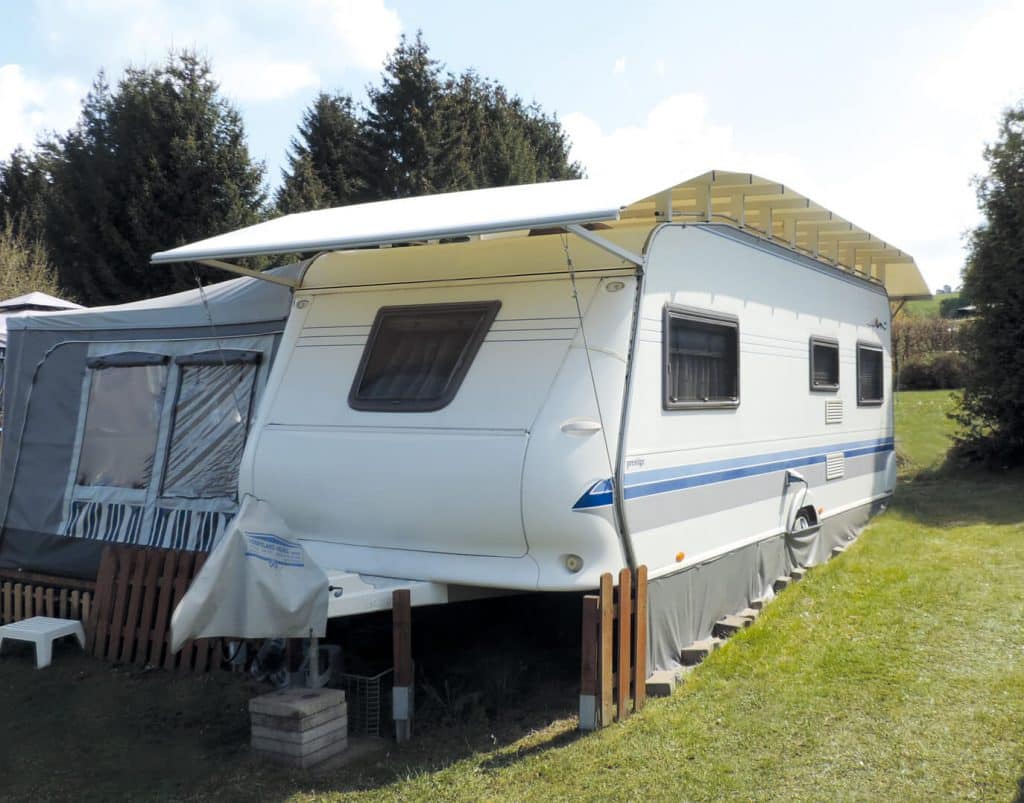 Wohnwagen Schutzdach