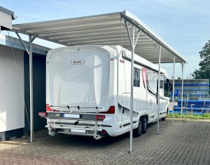 CARAPORT Wohnmobilcarport mit Designregenrinne