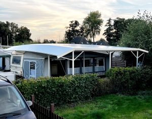 TWINTOP TRIPLE Schutzdach mit Design-Regenrinne
