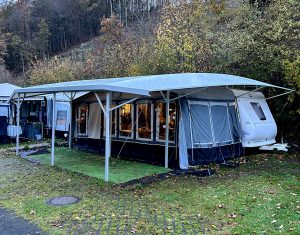 TWINTOP TRIPLE mit Design-Regenrinne