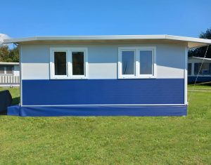 CARATENT Vorzelt mit 120er Dreh-Kippfenster und Designregenrinne
