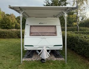 CARATOP selbststehend-aufliegend mit Design-Regenrinne